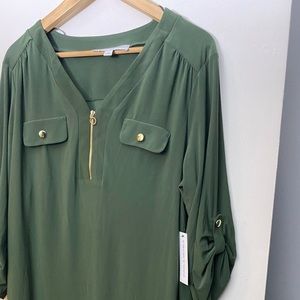 Women’s Emma &  Michele green dress with gold zipper